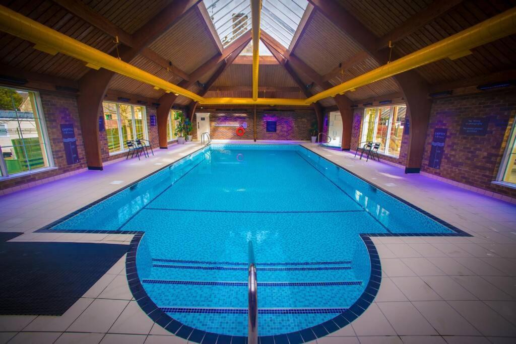 Atholl Apartment - A Unique Apartment In Countryside Park With Wifi And Access To Pool And Bar Перт Екстер'єр фото